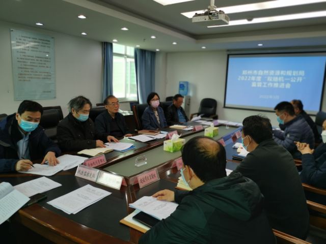 简报照片.jpg